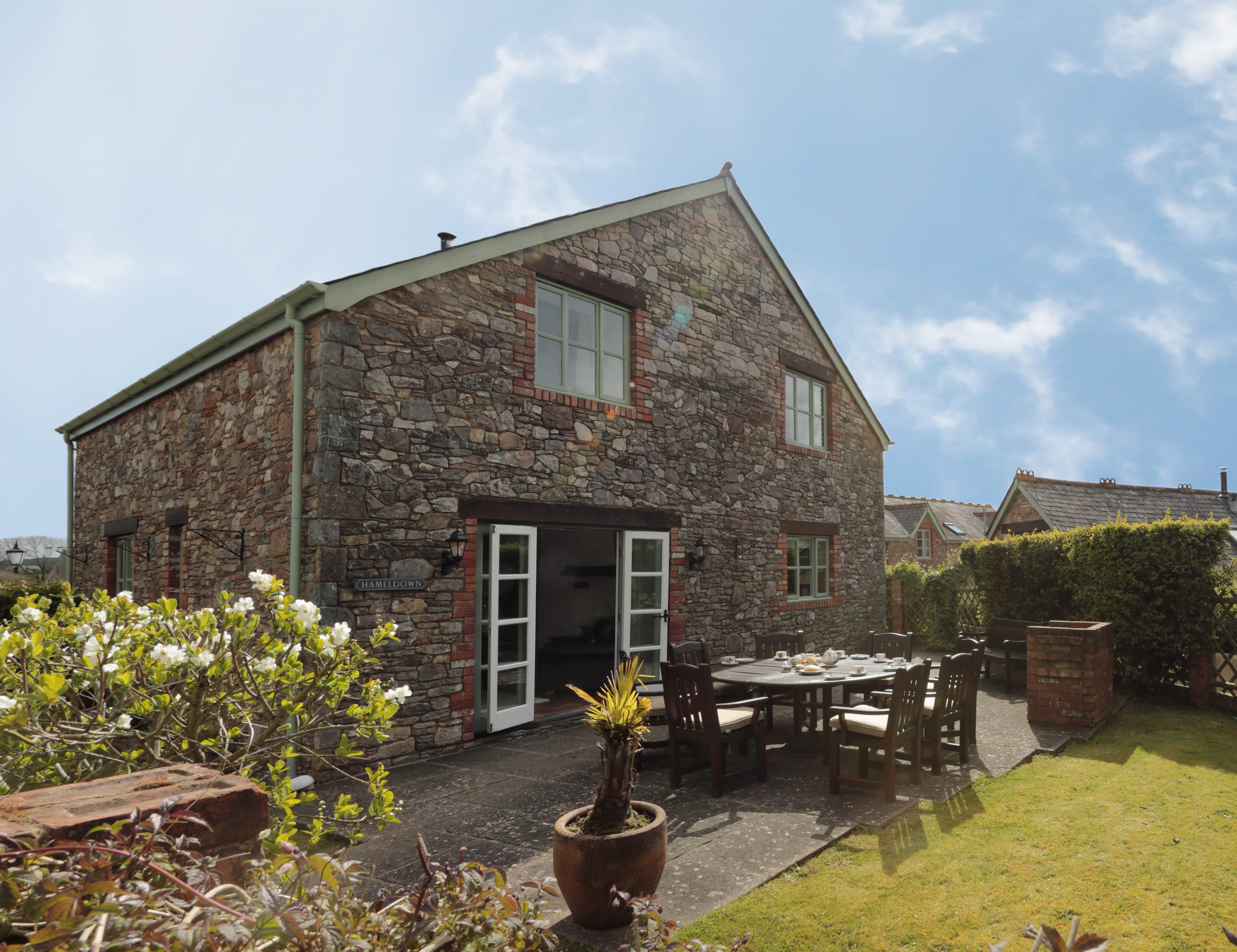 long barn cottage