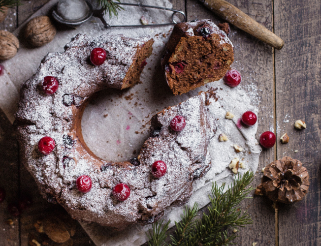 Salted caramel christmas cake